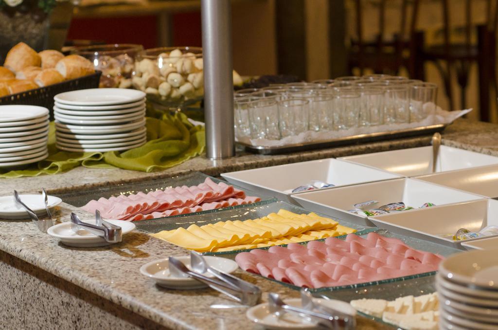 Hotel Pires Balneário Camboriú Eksteriør billede